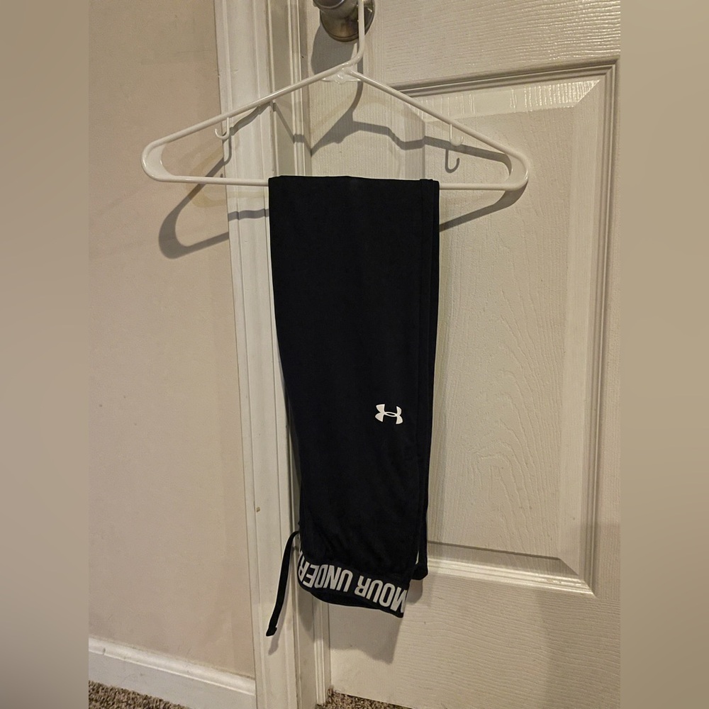 Under Armour joggers, youth large